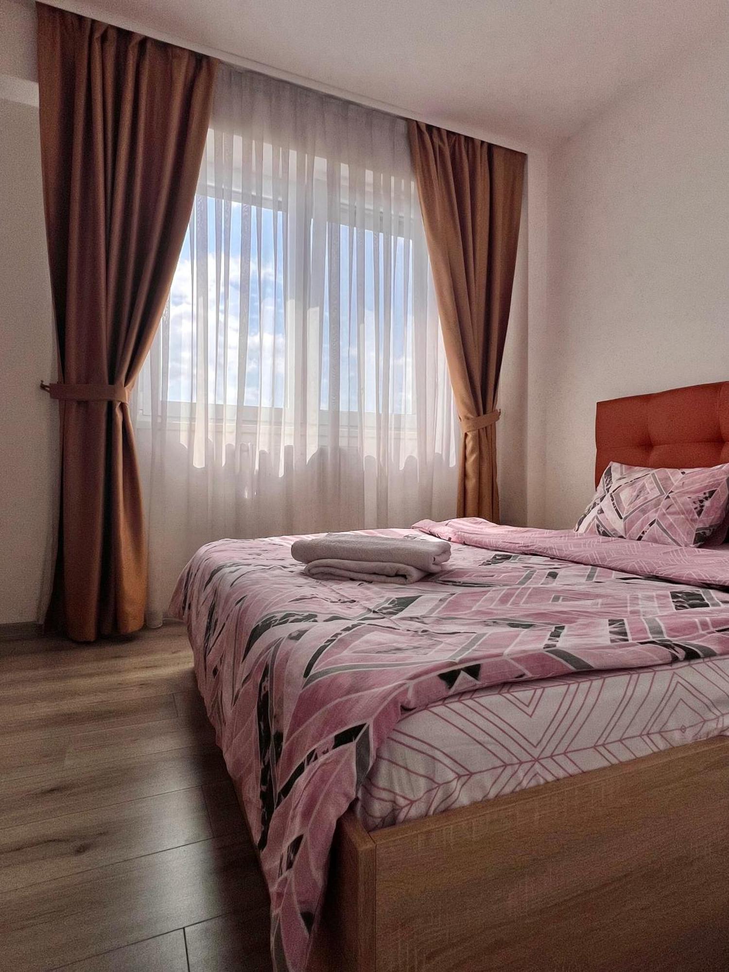 Apartmán Apartament Madeira Oradea Exteriér fotografie